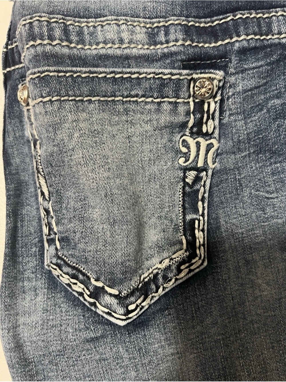 Miss Me skinny Women's‎ Light Blue Embroidered Back Pocket Jeans SZ Waist 25